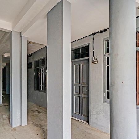 Oyo Life 91592 Aaliya Guest House Syariah Lebakwangi Exterior photo